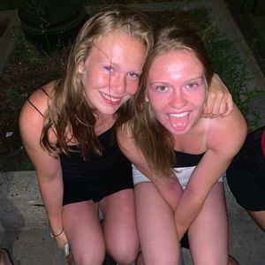 Meet your Posher, Ella